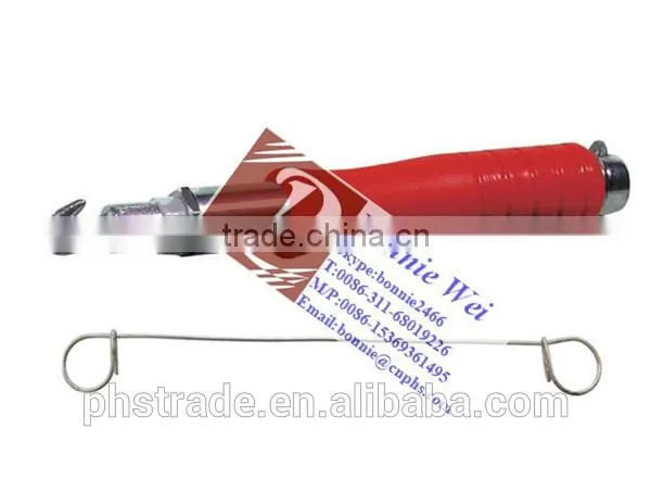 Automatic bar tie twister for fence