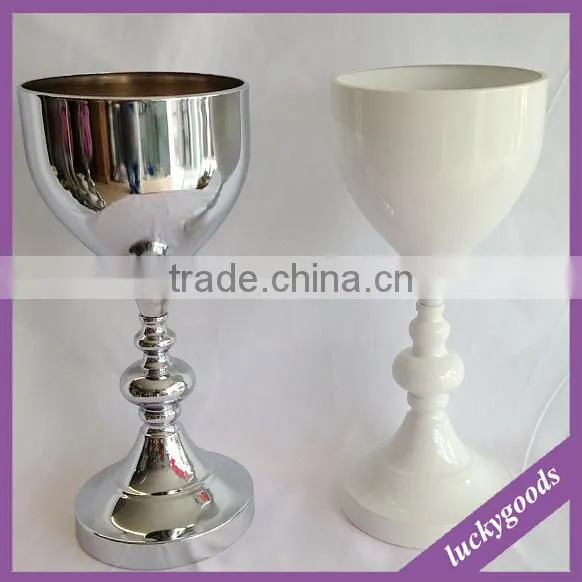 LDJ538 38.5cm Small White and Silver Metal Vase for Indoor Table Decoration