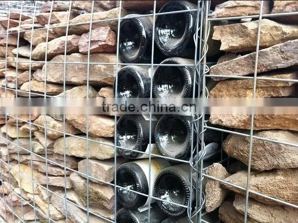 Hot-dipped Galvanized Welded Mesh Gabion Wire Cages Rock Retaining Wall photo-3