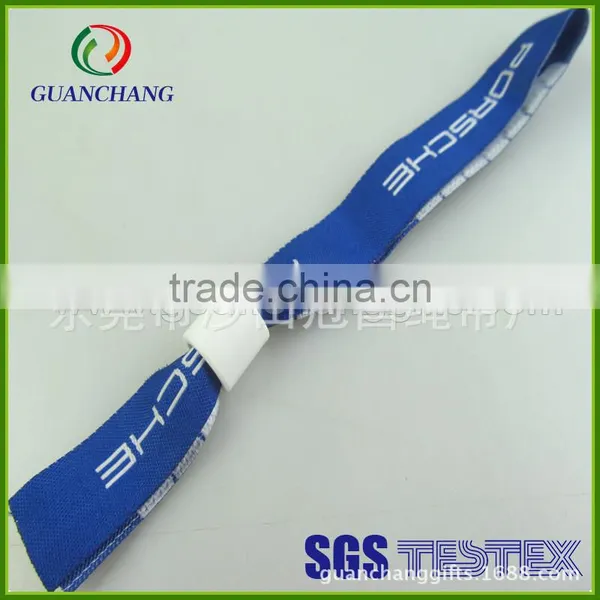 China Wholesale Plastic Clip Woven Wristband for Festival