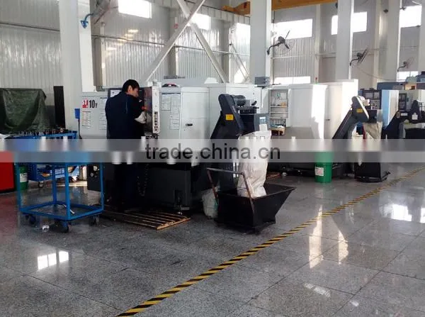 HR 1P-16 Full-automatic High Speed Pre-cutting Spray Hot Melt Glue Bottle Labeling Machine photo-3