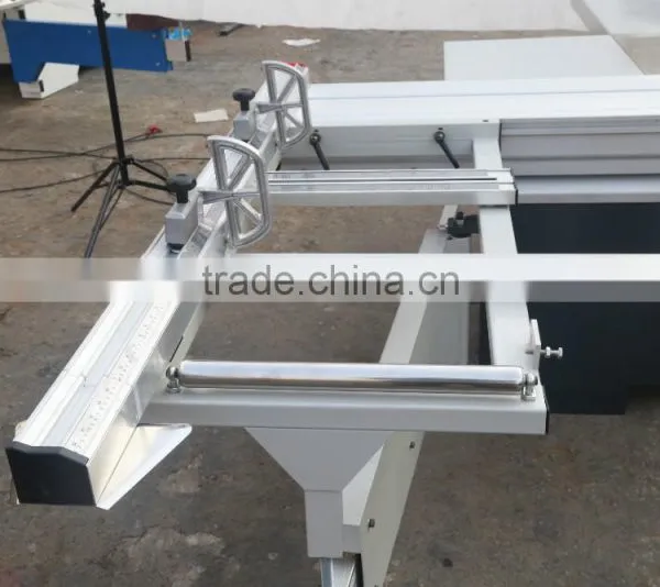 MJ6132C European Quality CE Certification 45 Degree Precision Sliding Table Panle Saw photo-2