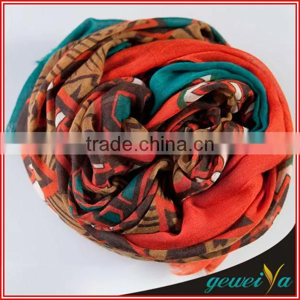 Geometry Pattern Tassels Printed Viscose Scarf photo-2
