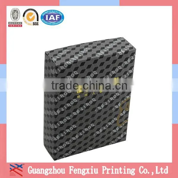 Color Corrugated Paper Box Packaging for Clothing photo-2
