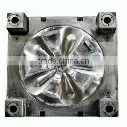 Huangyan Injection Plastic Auto Hub Cap Mould Supplier photo-4