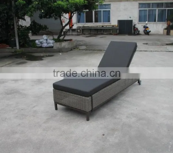 Rattan Patio Furniture Outdoor Wicker Chaise Sun Lounge Bed (BM-573) photo-3