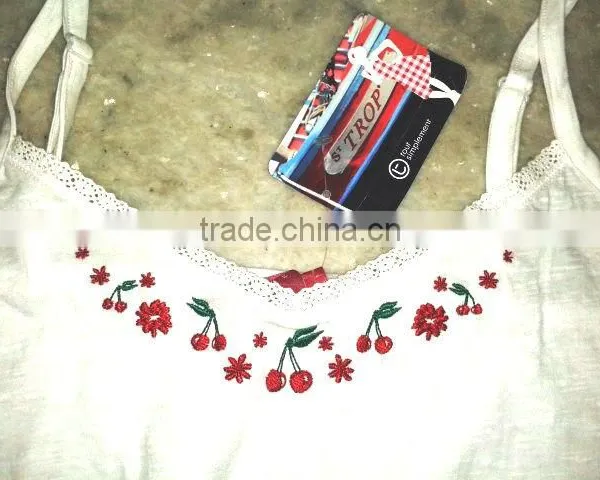 LADIES FANCY SLEEVELESS TOP photo-2