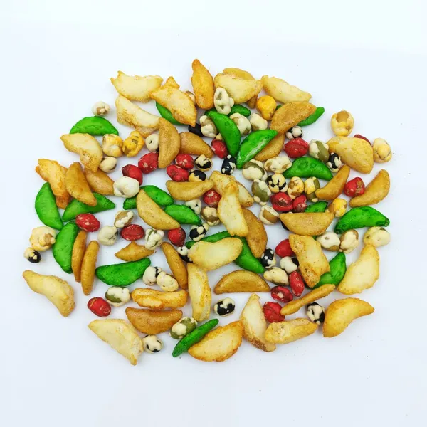 Savory Oven-Baked & Fried Kakinotane Rice Snacks With Assorted Coated Beans for Private Label OEM photo-5