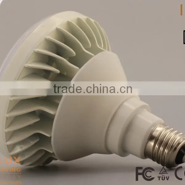 China Manufacturer Pure White Ip65 E27 E26 Base 18w Par38 Led Bulbs photo-3