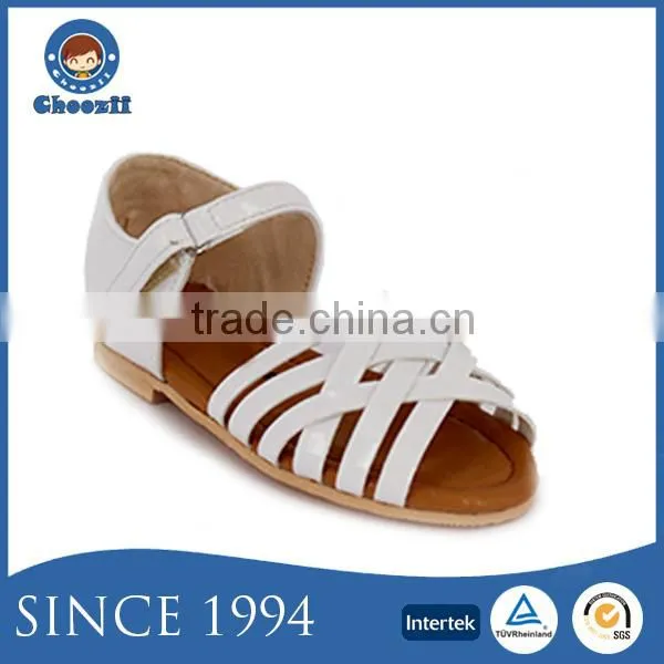 Guangzhou Supplier Heel Closed Safety Girls Kids Sandals in Pink photo-2