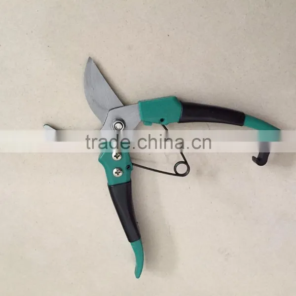 Lightweight Pruner for Gardening With Plastic Coated Handle for a Comfortable Grip photo-2