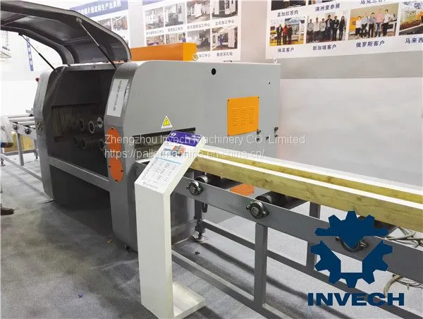 Circular Log Saw Machine
