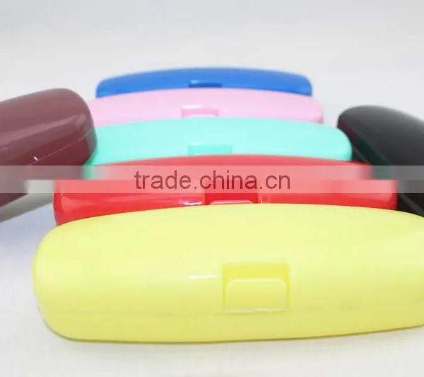 Classic Eyeglasses Case
