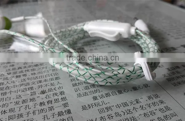 Universal in Ear Headphones High Quality OEM Earphone 3.5mm Earbuds For Mobile Phone photo-5