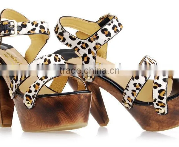 Women Models Horse Hair Wedged Designers Girls Block Heel Sandals photo-3