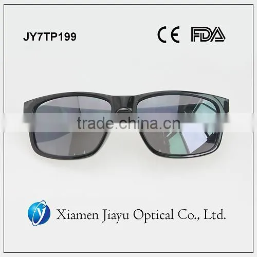 Factory Wholesale Cheap Polarized (or PC) Sunglasses for Unisex With Custom Logo photo-2