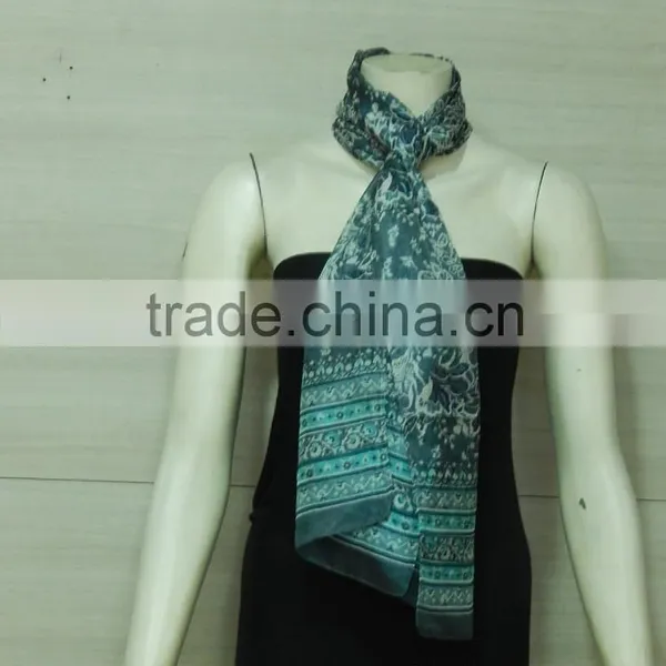 Fashionable Fancy Printed Silk Scarf 90*90cm photo-2