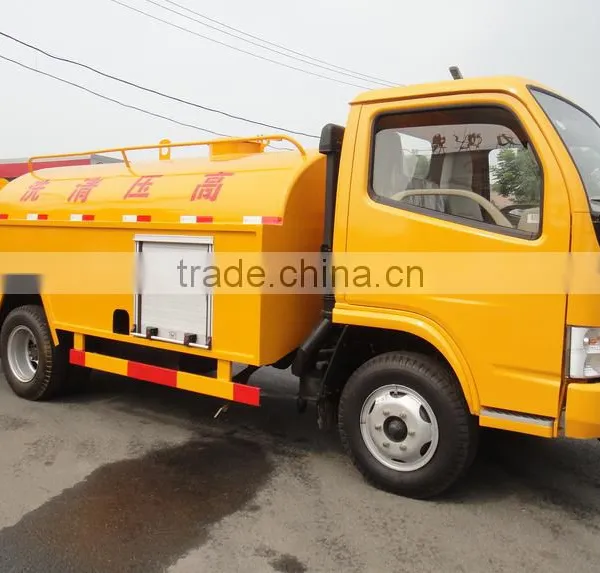 4*2 Dongfeng 5m3 Small High Pressure Water Cleaning Camion photo-4