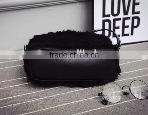 Fashion Simple Casual Style Solid Fur Chain Women Handbags photo-2
