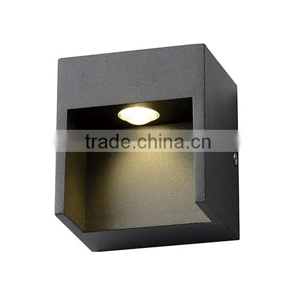 6W Led Outdoor Wall Lamp 2000K photo-3