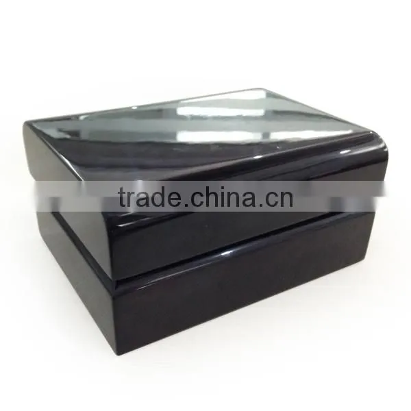 Premium Quality MDF Stoving Varnish Real Wooden Packaging Box photo-2