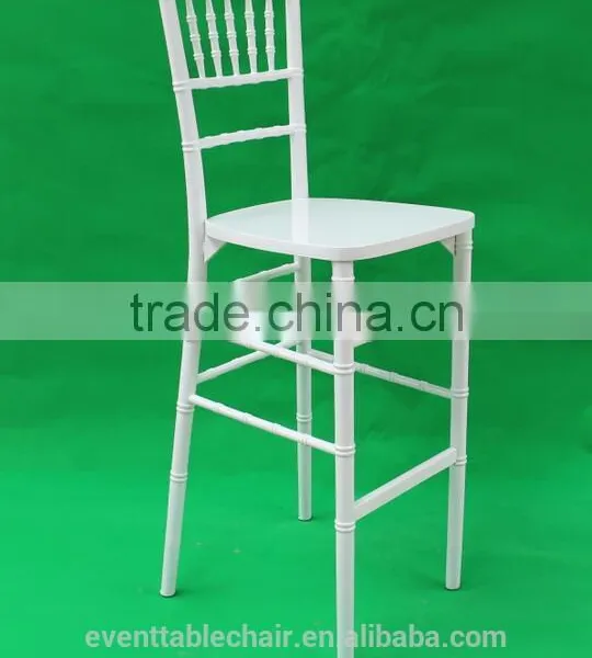 Продается деревянный барный табурет для банкетов photo-3