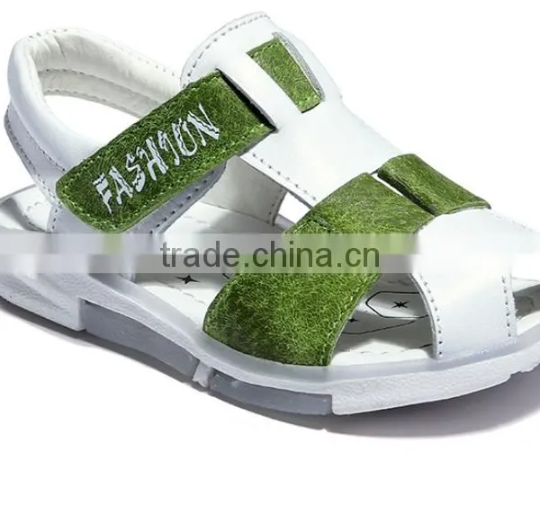 Zm40144b Latest Comfortable Summer Beach Crashworthy Design Sandals for Children photo-4