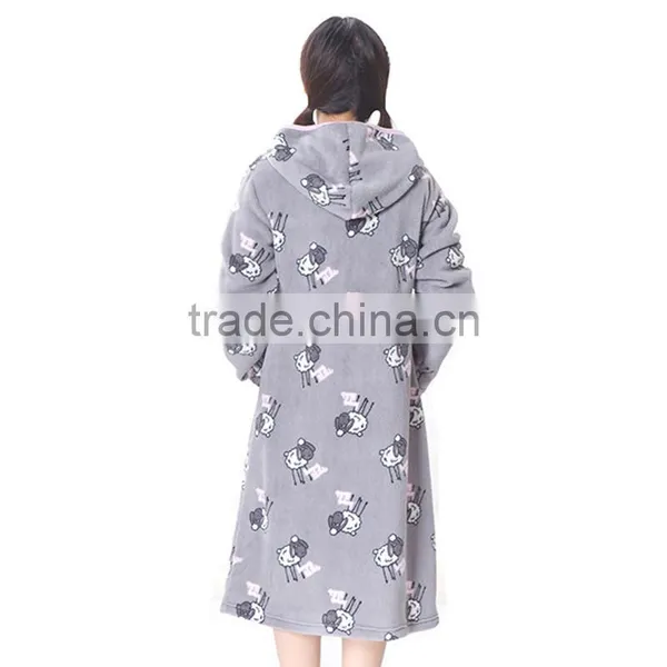 Hot Selling Made In China Personalized Fleece Bathrobe photo-3