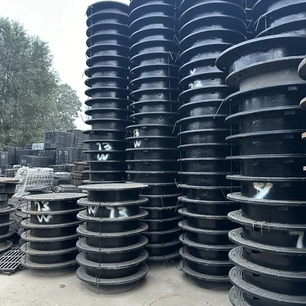 Jingdong EN124 Ductile Iron D400 Waterproof Manhole Cover ISO 9001:2000 Certified for Road Facilities Custom Casting Service photo-5