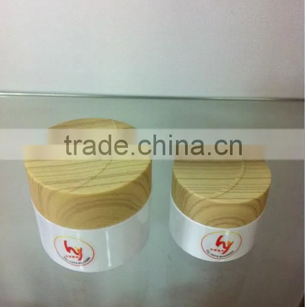Round PET Cream Jar With Spraying Wood Grain Cap