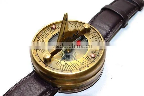 Roman Wrist Sundial Compass With Leather Belt photo-3
