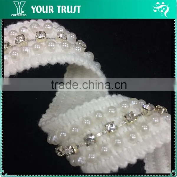 Cross Line Transparent Bugle White Pearls White Organza Trimming photo-3