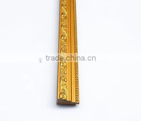 The New Golden Colour Wooden Frame Moulding
