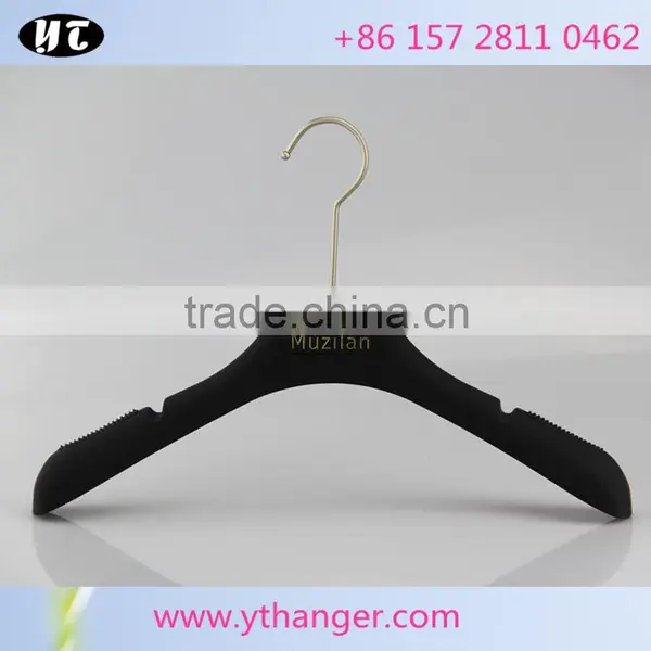 Plastic Hanger With Rubber Coated Anti-slip Surface Rubber Hanger for Clothes photo-3