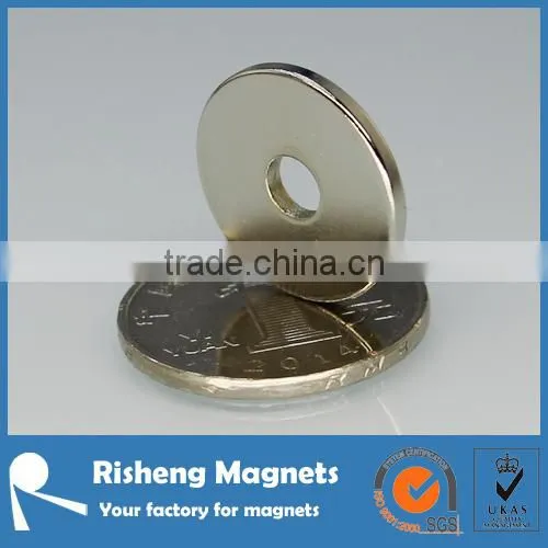 D20 x d5 x 2mm With a 5mm Hole Radially Neodymium Magnet