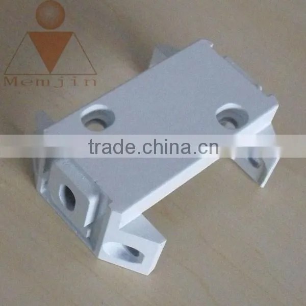 CNC Products Aluminum Square Tube Connector With Silver Anodized Surface Treatment photo-2