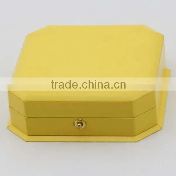Custom Luxury Jewelry Box Packaing With Satin Lining in Yellow photo-2