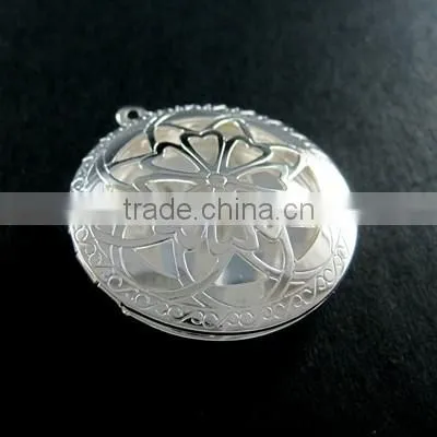 32mm Vintage Style Silver Filigree Flower Round Photo Locket Pendant Charm DIY Supplies 1112014 photo-3