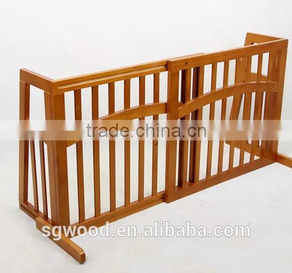 Professional Factory Top Quality 2 Panels Extended Wooden Pet Gate photo-2