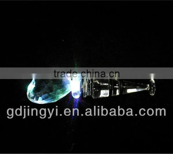 2014 Dongguan New Fanshion Acrylic Wine Stopper With Color Changing LED photo-4