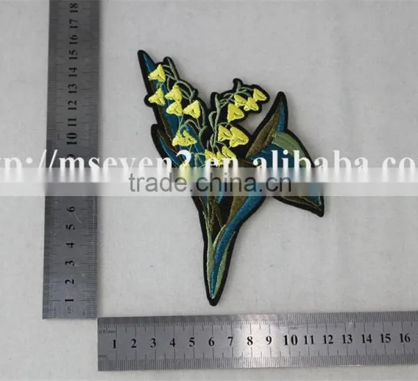 Cheap Price Factory Wholesale Professional Customized Applique Embroidered Patches Flower Shape for Clothing photo-6