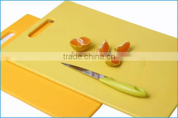 Lemon Yellow LFGB Non-slip Plastic Cutting Board photo-3