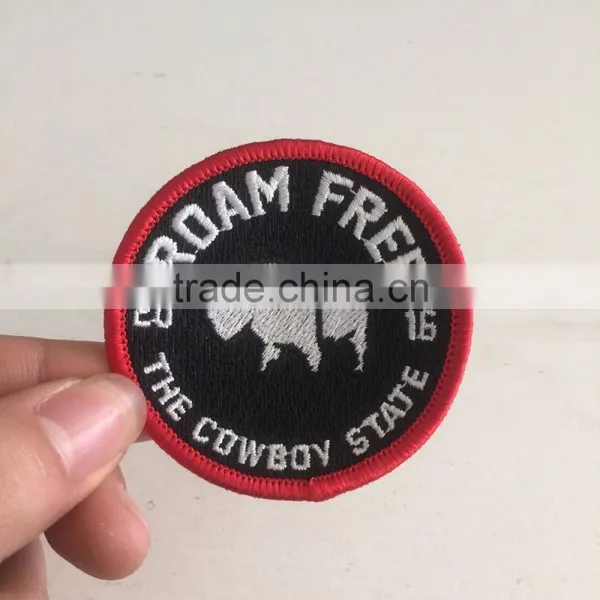 2016 Custom Fashionable High Quality Washable Garments Embroidery Patch Badges photo-3