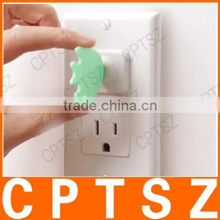 Baby Mate 24 PCS Childproof Electrical Outlet Plugs With 4 Parent Keys (White, 1.3" x 1.1" Plug Size) - Electric Socket Cover - photo-4