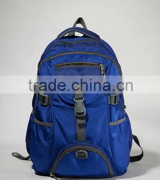 2016 New Design Large Capacity Outdoor Hiking Camping Backpack