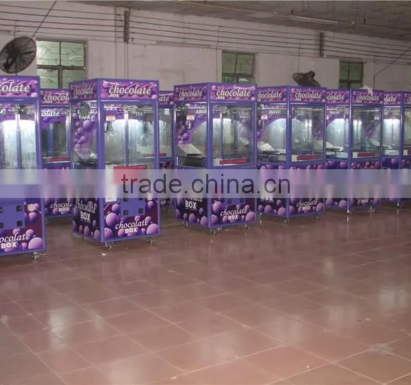 Coin Operated Chocolate Crane Machine 2015new Model Crane Claw Machine for Sale Upright Arcade Game Machine photo-5