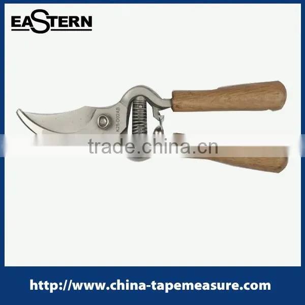 Wooden Handle Forged Hand Pruner