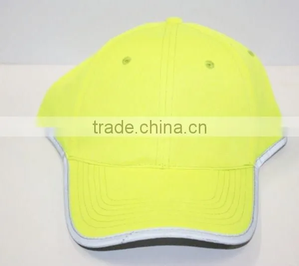Safety Hat With Reflective Bind photo-2