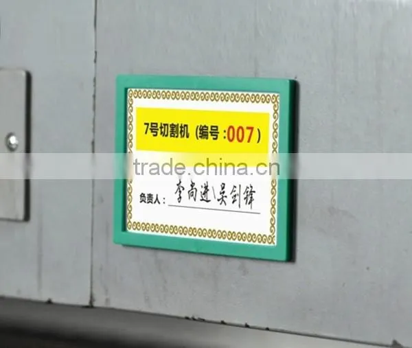 New Products Magnetic Holder Outdoor Plastic Card Holder photo-4