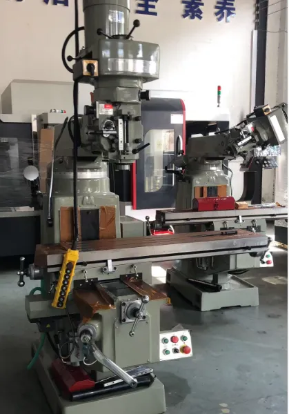 Vertical Milling Machine/Universal Vertical Turret Milling Machine photo-3